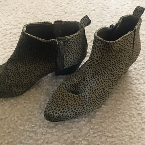 Green Leopard Print Booties | 6 - Picture 4 of 6